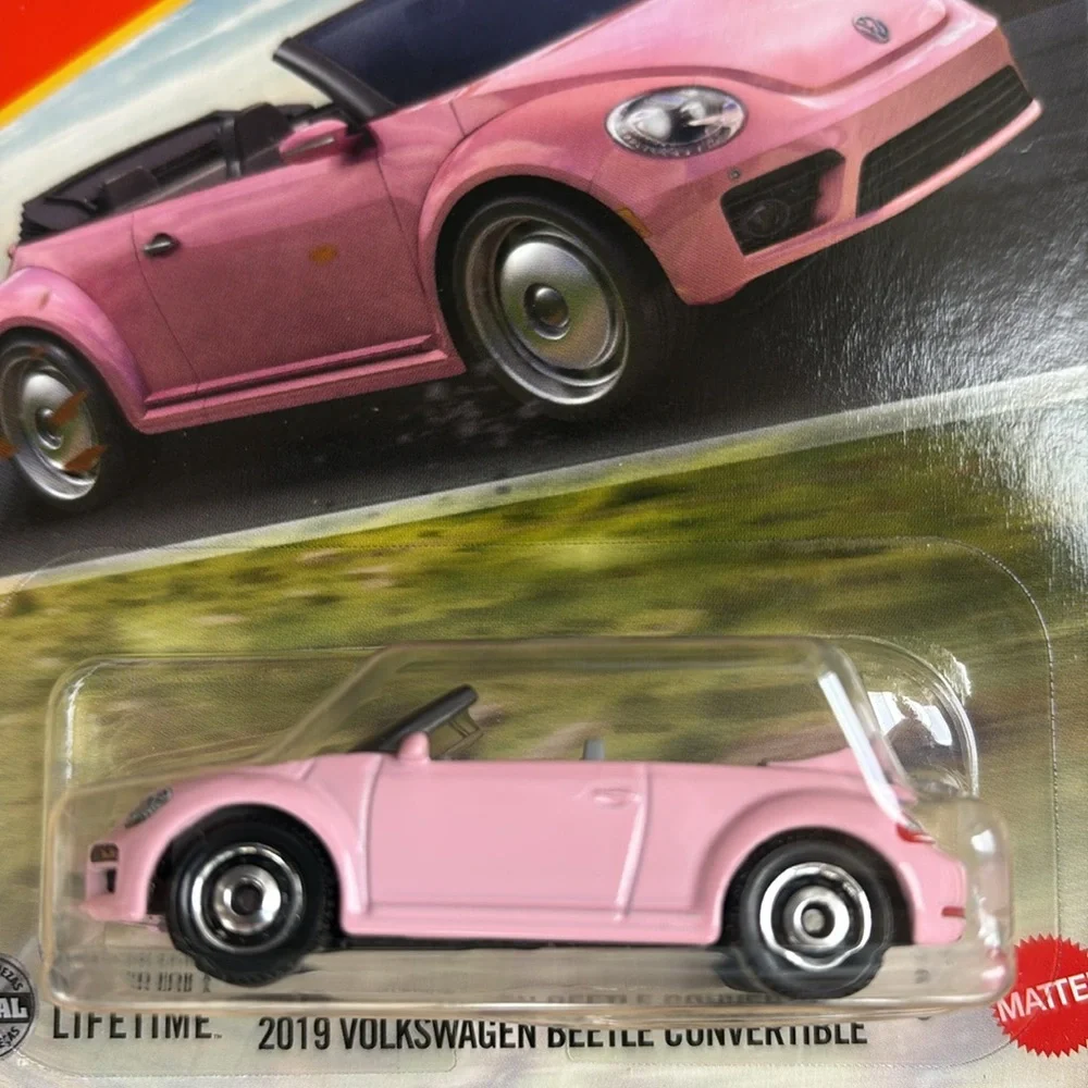 2019 Volkswagen Beetle Convertible Pink VW Bug Matchbox Car New 2025 Volkswagon